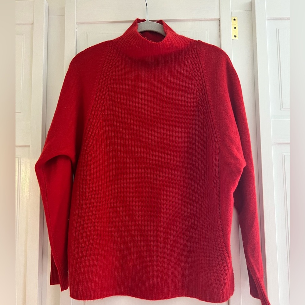 Cashmere tunic sweater!  Red size S